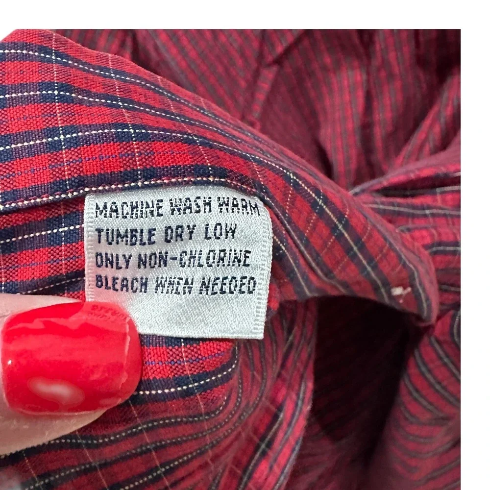 Brooks Brothers size down pattern